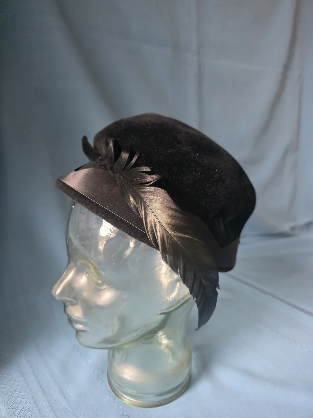 VTG 1950s Roberta Bernays Black Velour Feather Tilt Hat Italian Opera Body